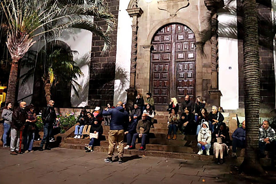 Crónica Negra · Santa Cruz al anochecer